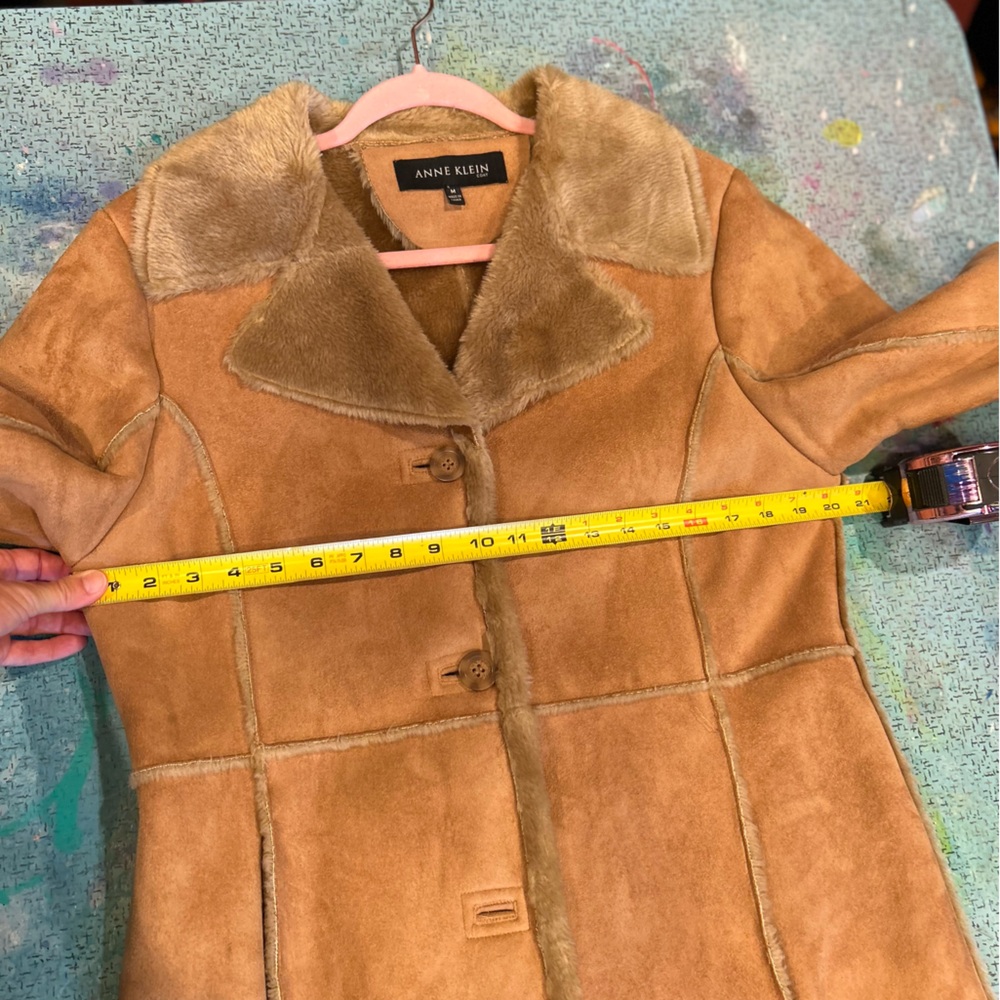 SOFT Suede &Fur Coat - Picture 13 of 16